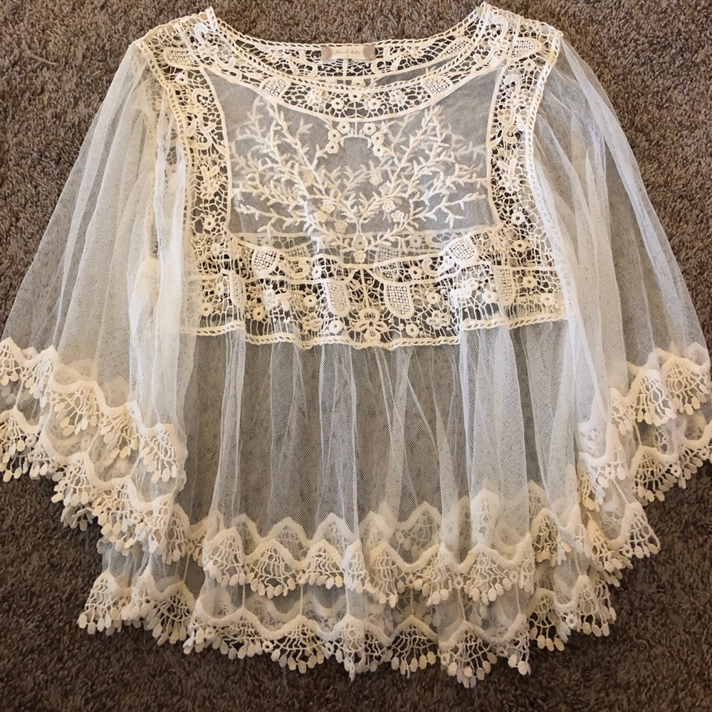 Sheer lace altar’d state long sleeve shirt